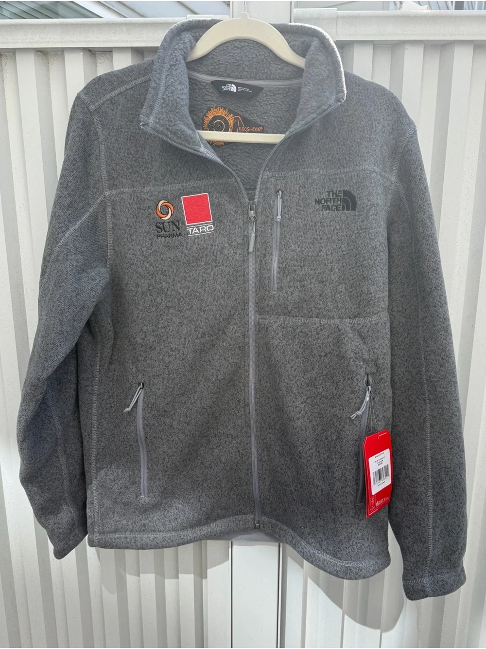 The North Face Sweater Fleece Jacket Men’s M Gray Full Zip NWT